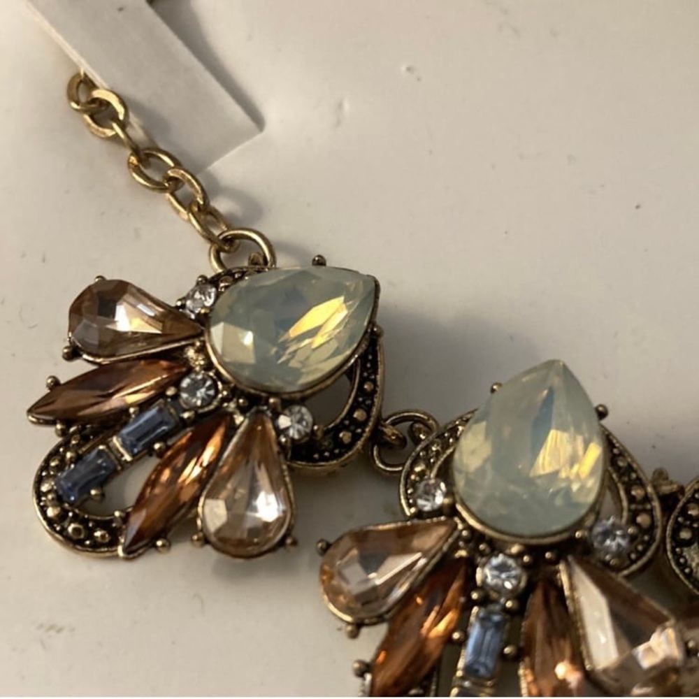 Copper Tone Rhinestone Necklace - Picture 2 of 4